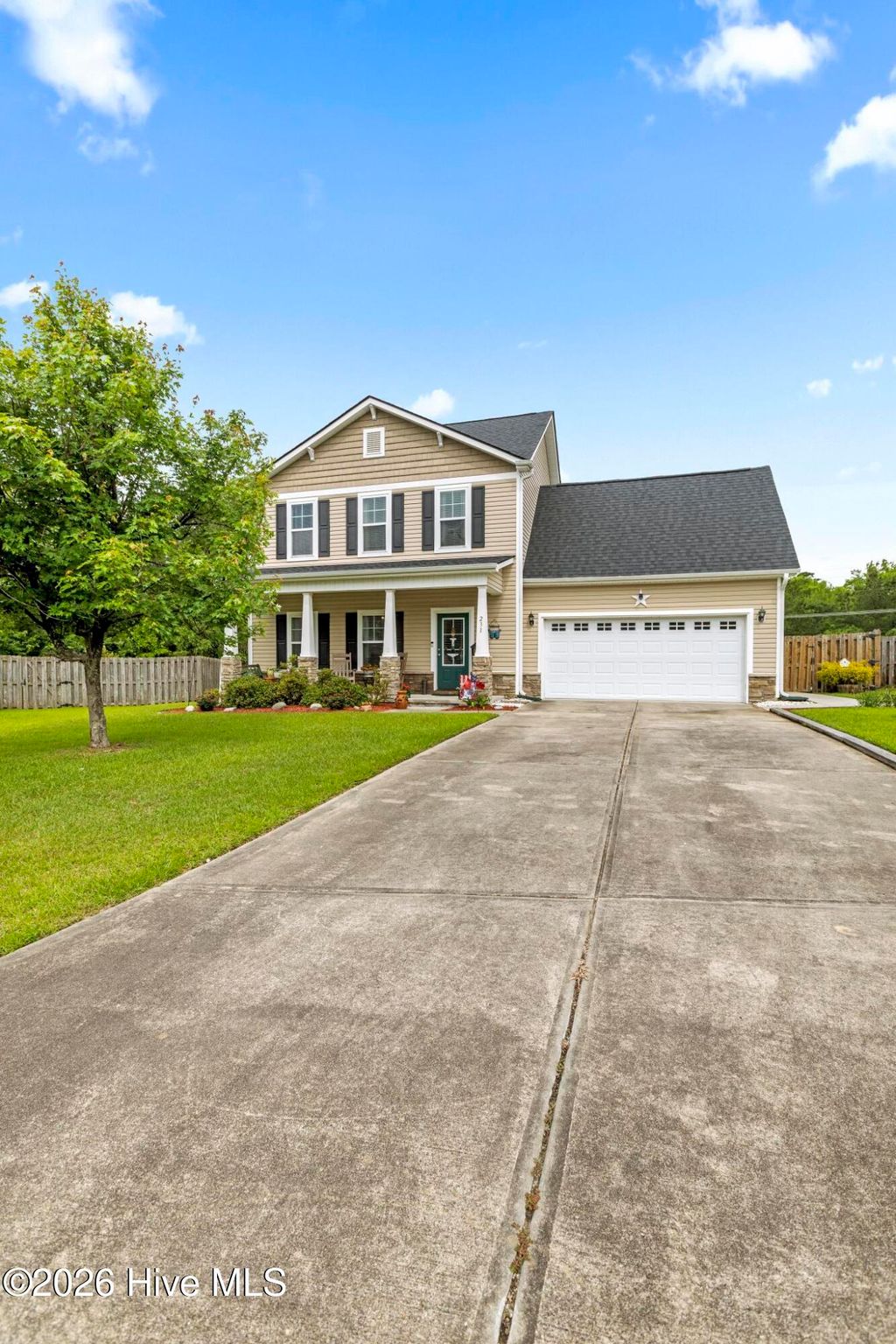 Photo of 231 Admiral Court, Sneads Ferry, NC 28460 (MLS # 100574025)