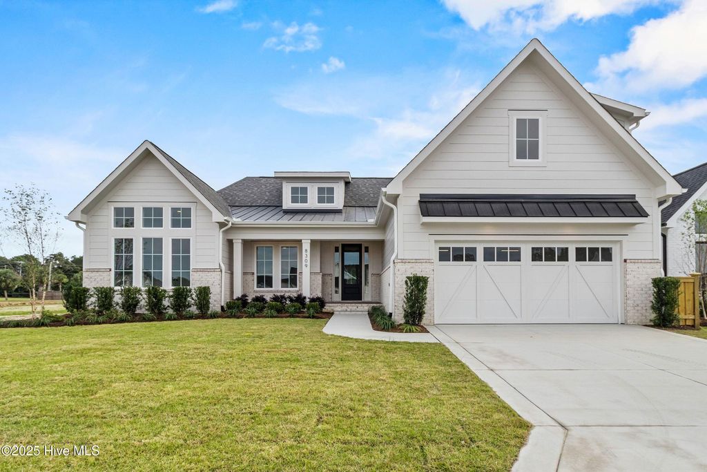 Photo of 8309 Winding Creek Circle, Wilmington, NC 28411 (MLS # 100531433)