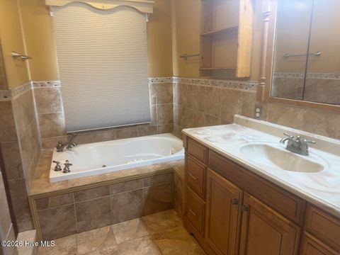 Tiny photo for 456 Sand Ridge Road, Hubert, NC 28539 (MLS # 100573596)