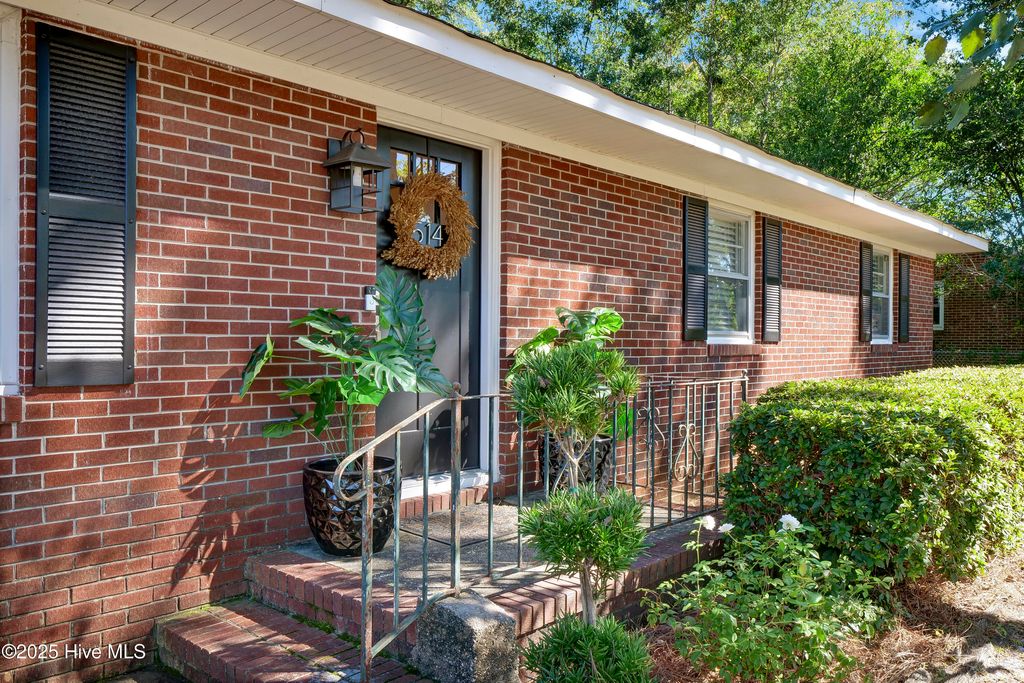 Photo of 514 Long Leaf Acres Drive, Wilmington, NC 28405 (MLS # 100537526)