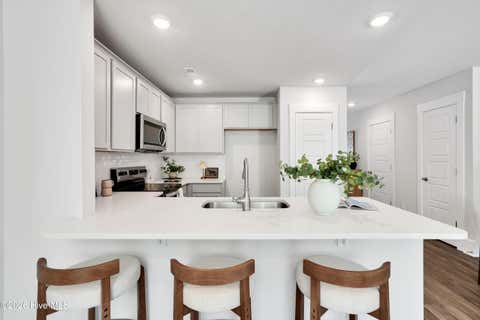 Tiny photo for 182 Cashmere Court #Unit 31, Wilmington, NC 28411 (MLS # 100597477)