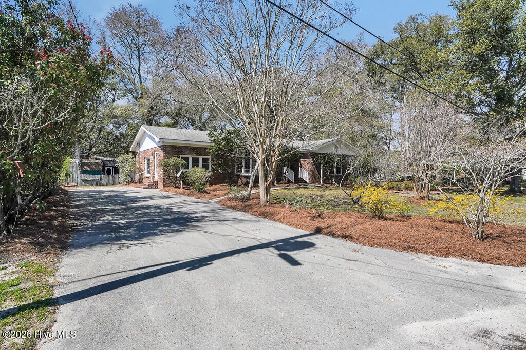 Photo of 811 Memory Lane, Southport, NC 28461 (MLS # 100562236)