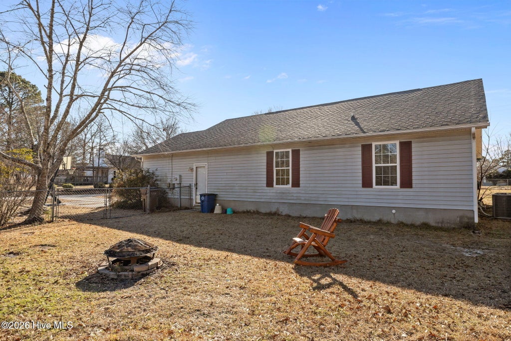 Photo of 305 Tassel Court, Hubert, NC 28539 (MLS # 100606916)