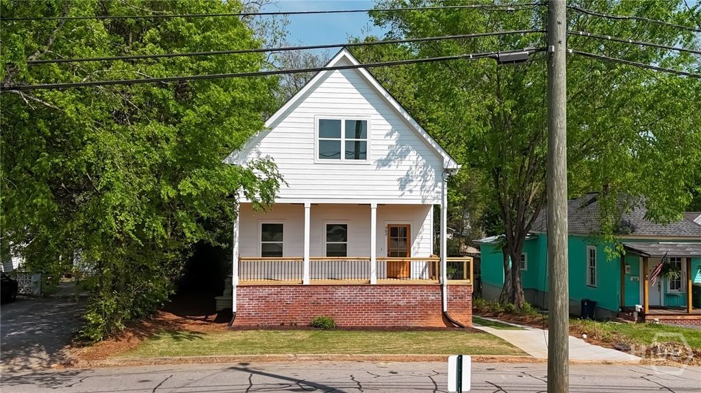 Photo of 962 Reese Street, Athens, GA 30606 (MLS # CL353049)