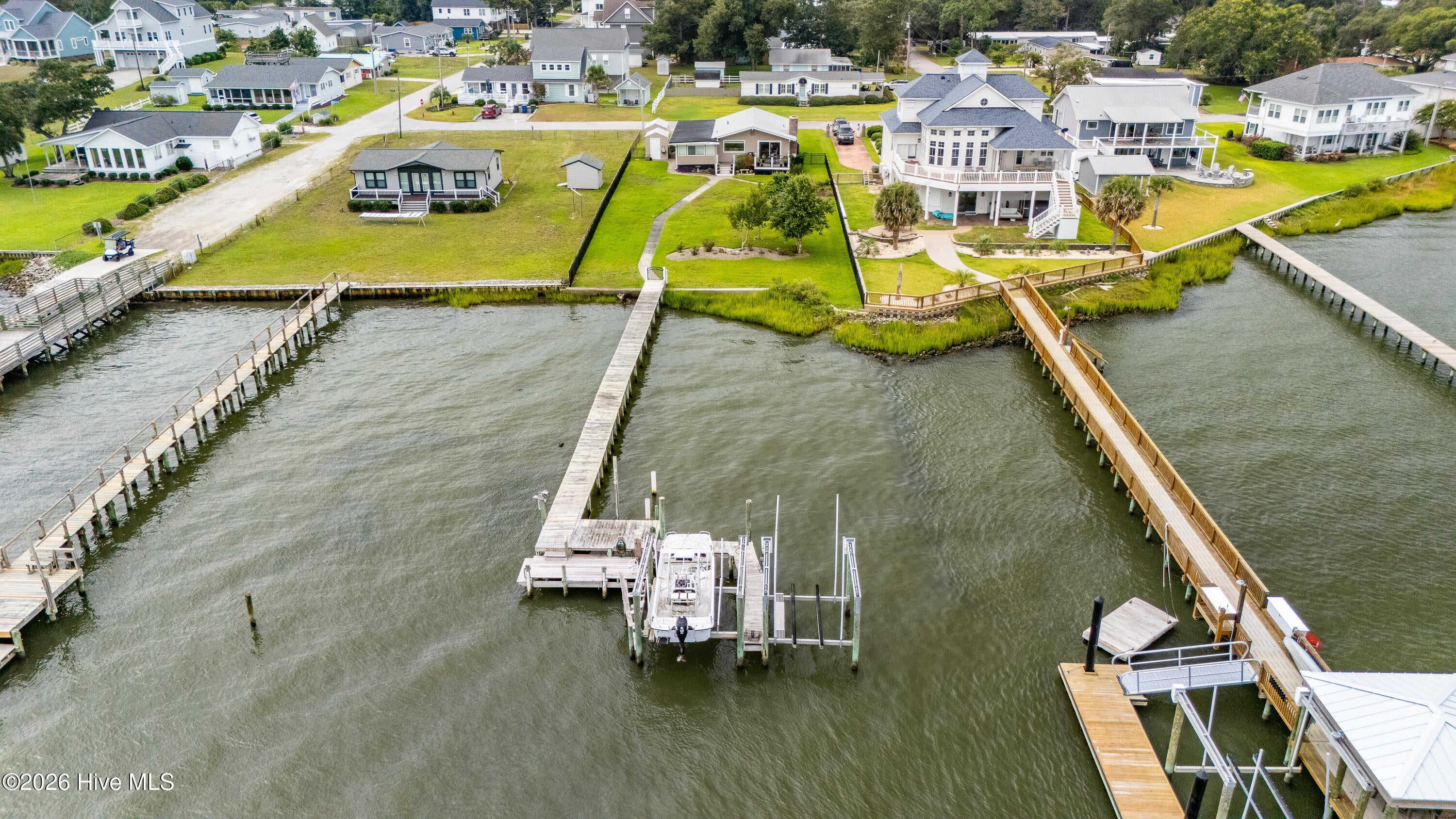 102 Shoreline Drive