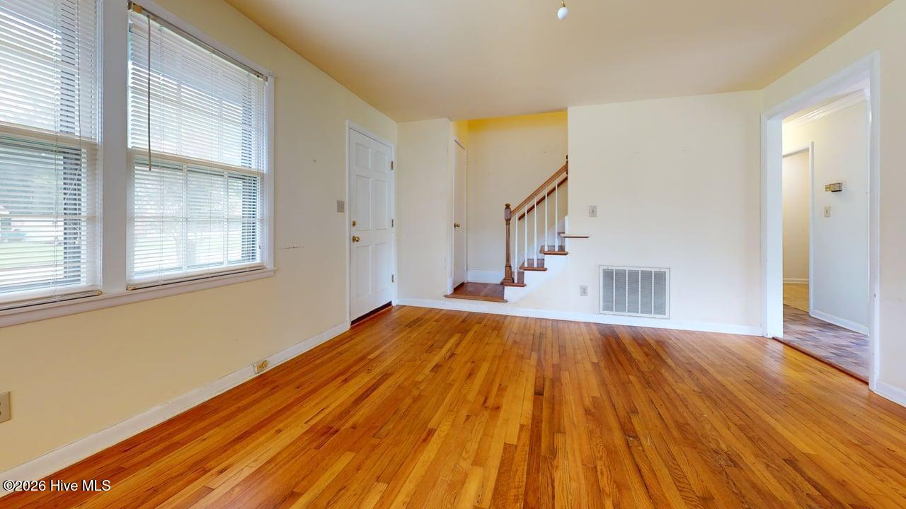 7 Barksdale Drive