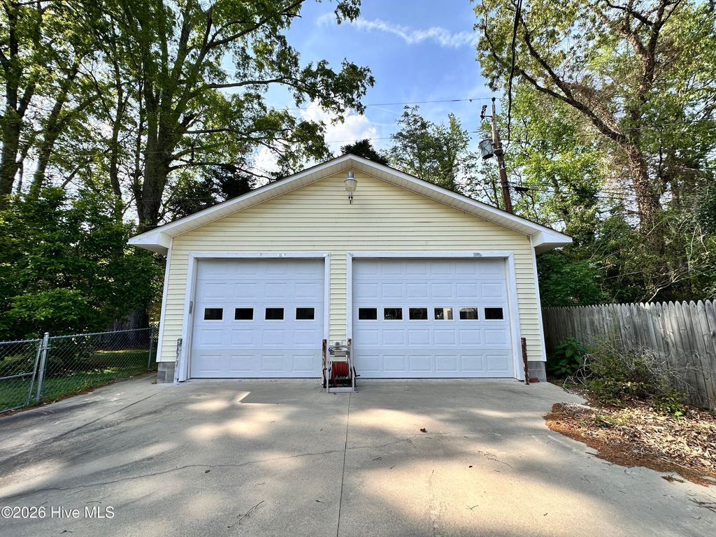 Photo of 218 Pamlico Drive, Washington, NC 27889 (MLS # 100567155)