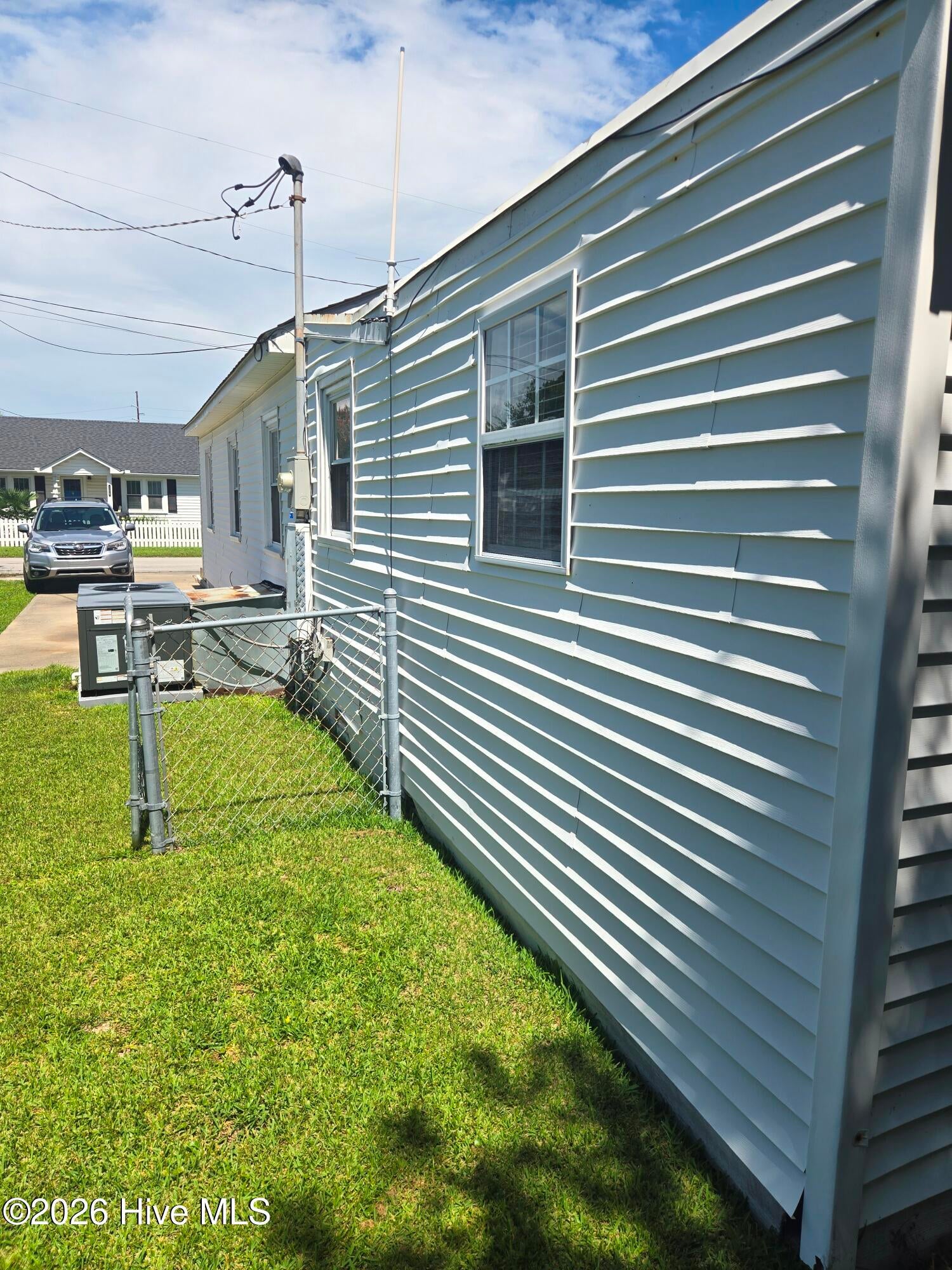 109 Carteret Avenue