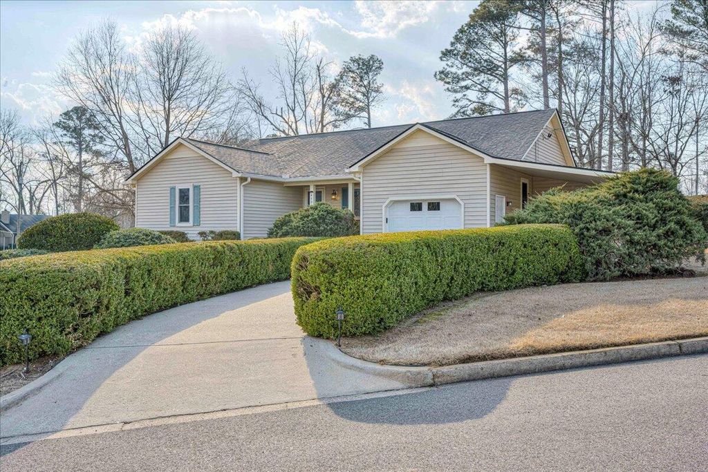 Photo of 4126 Dunes Drive, Evans, GA 30809 (MLS # 552396)