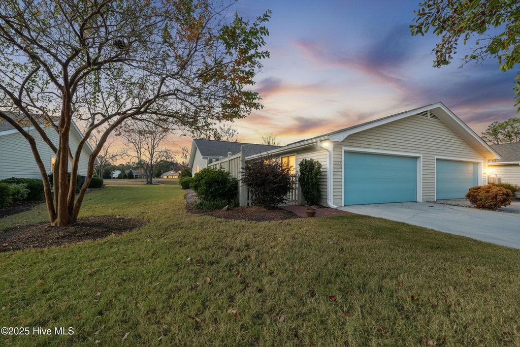 Photo of 5923 Inland Greens Drive, Wilmington, NC 28405 (MLS # 100543357)