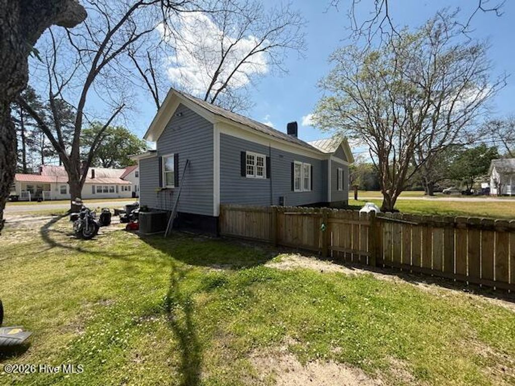 Photo of 321 S William Hooker Drive, Hookerton, NC 28538 (MLS # 100565246)