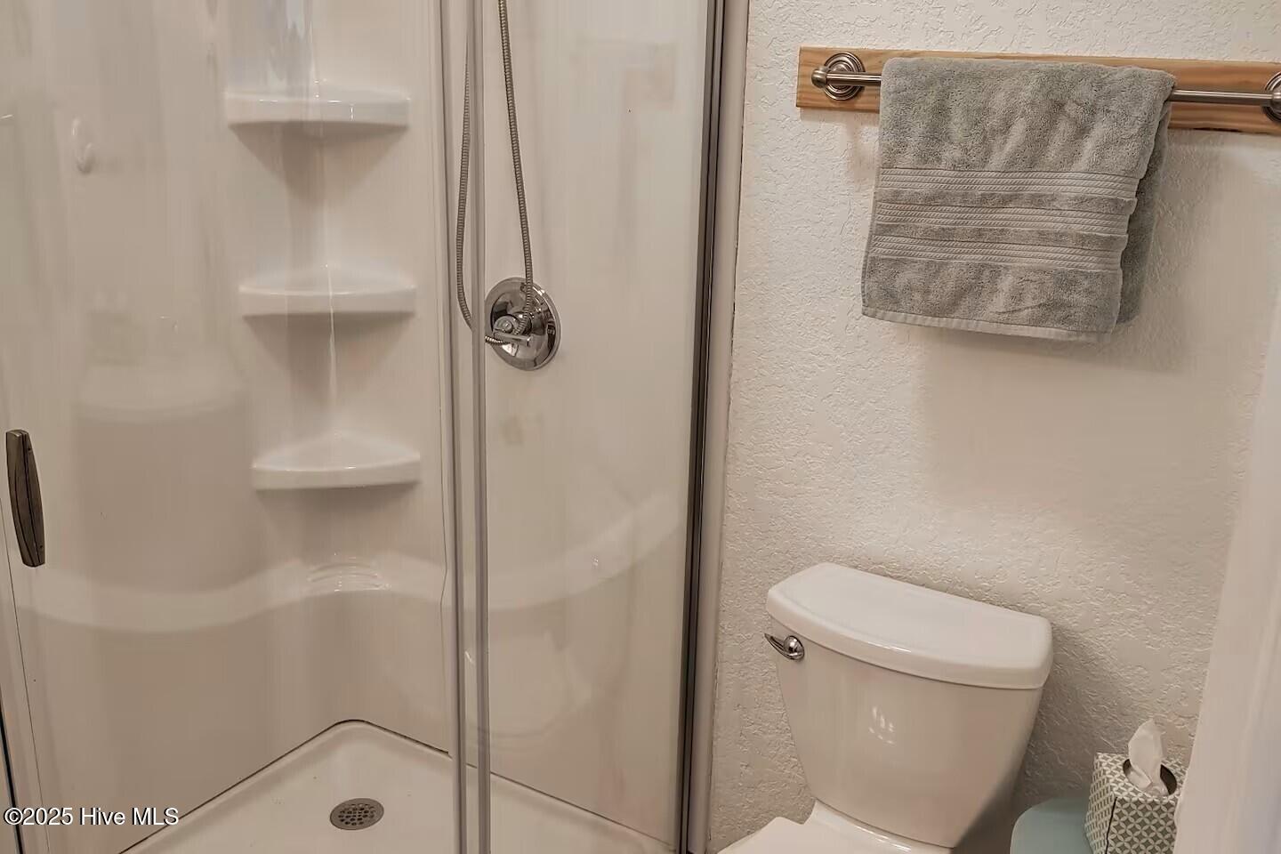 Kill Devil Hills, North Carolina 27948, United States, 4 Bedrooms Bedrooms, ,3 BathroomsBathrooms,Residential,Active,255724