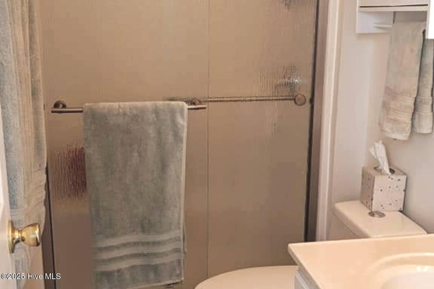 Kill Devil Hills, North Carolina 27948, United States, 4 Bedrooms Bedrooms, ,3 BathroomsBathrooms,Residential,Active,255724