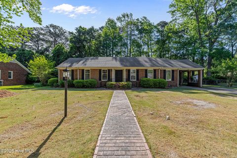 Homes For Sale - 2103 Dallas Drive<br/> Kinston, NC 28504