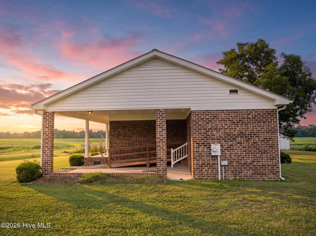 Photo of 424 Wilcox Road, Kinston, NC 28501 (MLS # 100592424)