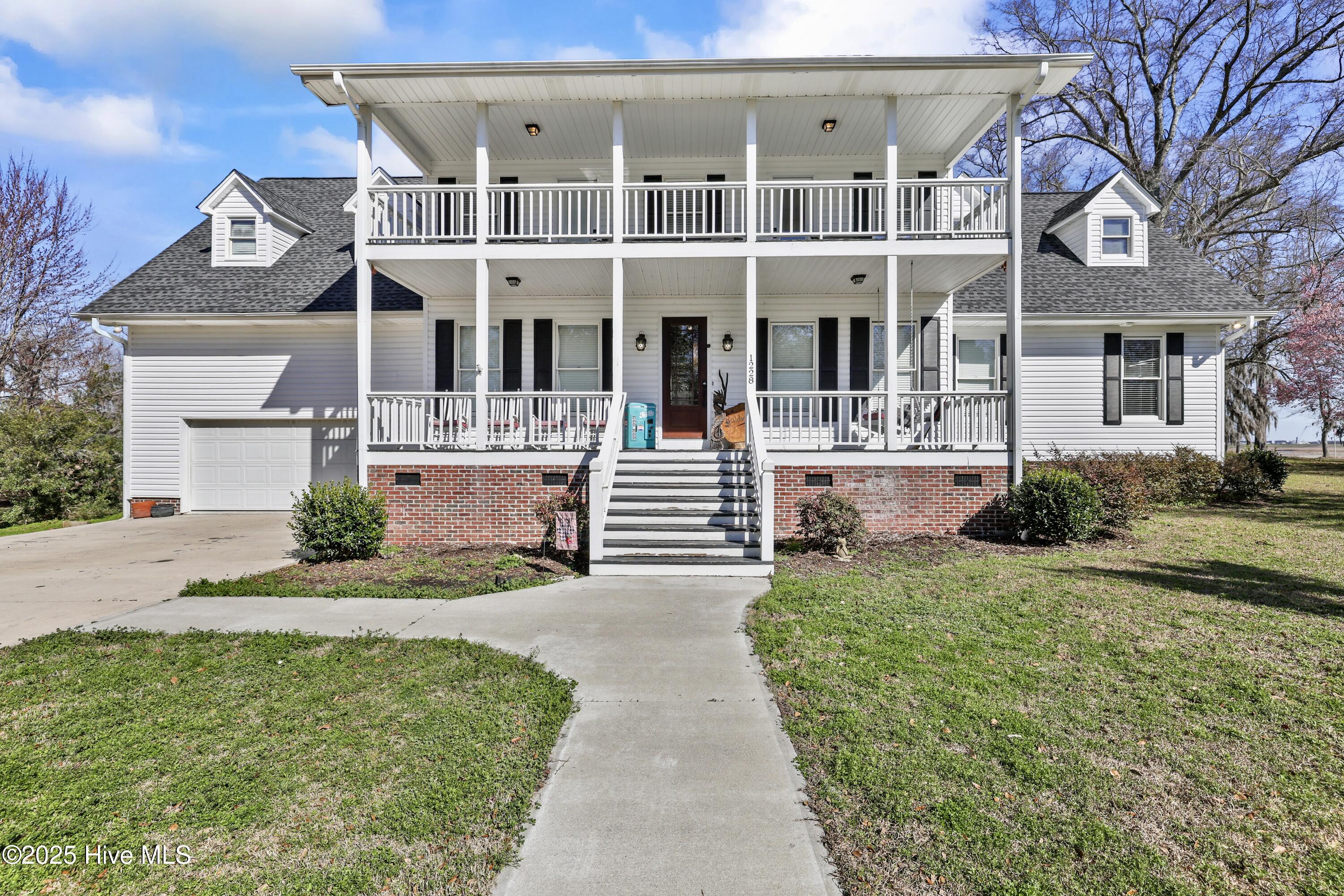 1228 Liberty Landing Road SE