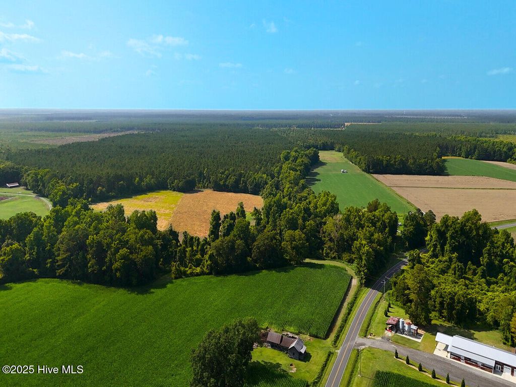 Photo of 1 Barbee Road, Richlands, NC 28574 (MLS # 100513588)