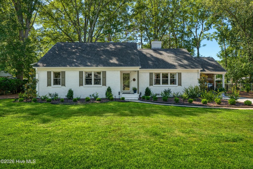 Photo of 611 Clark Drive, Tarboro, NC 27886 (MLS # 100578583)