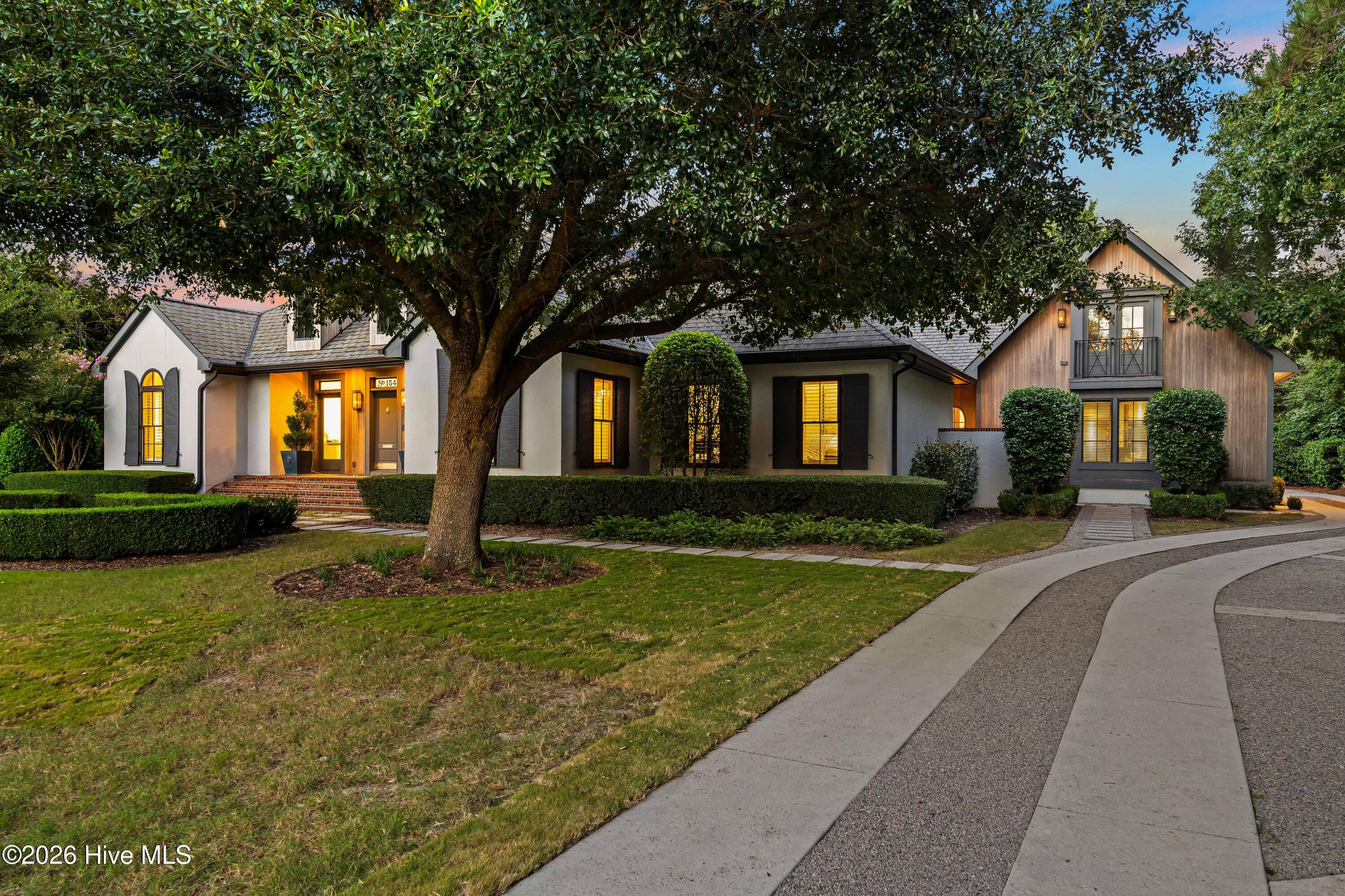 1541 Radian Road