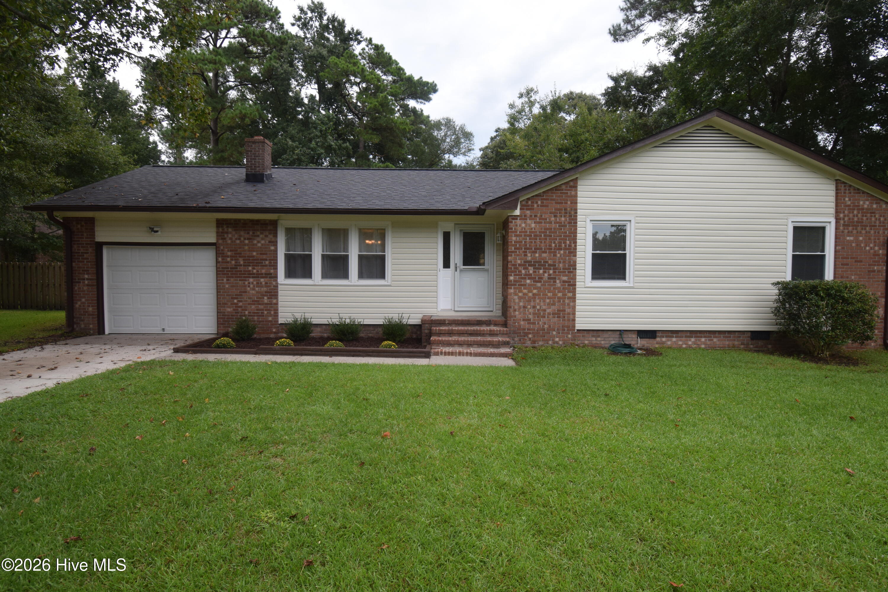 1005 Stillwood Circle
