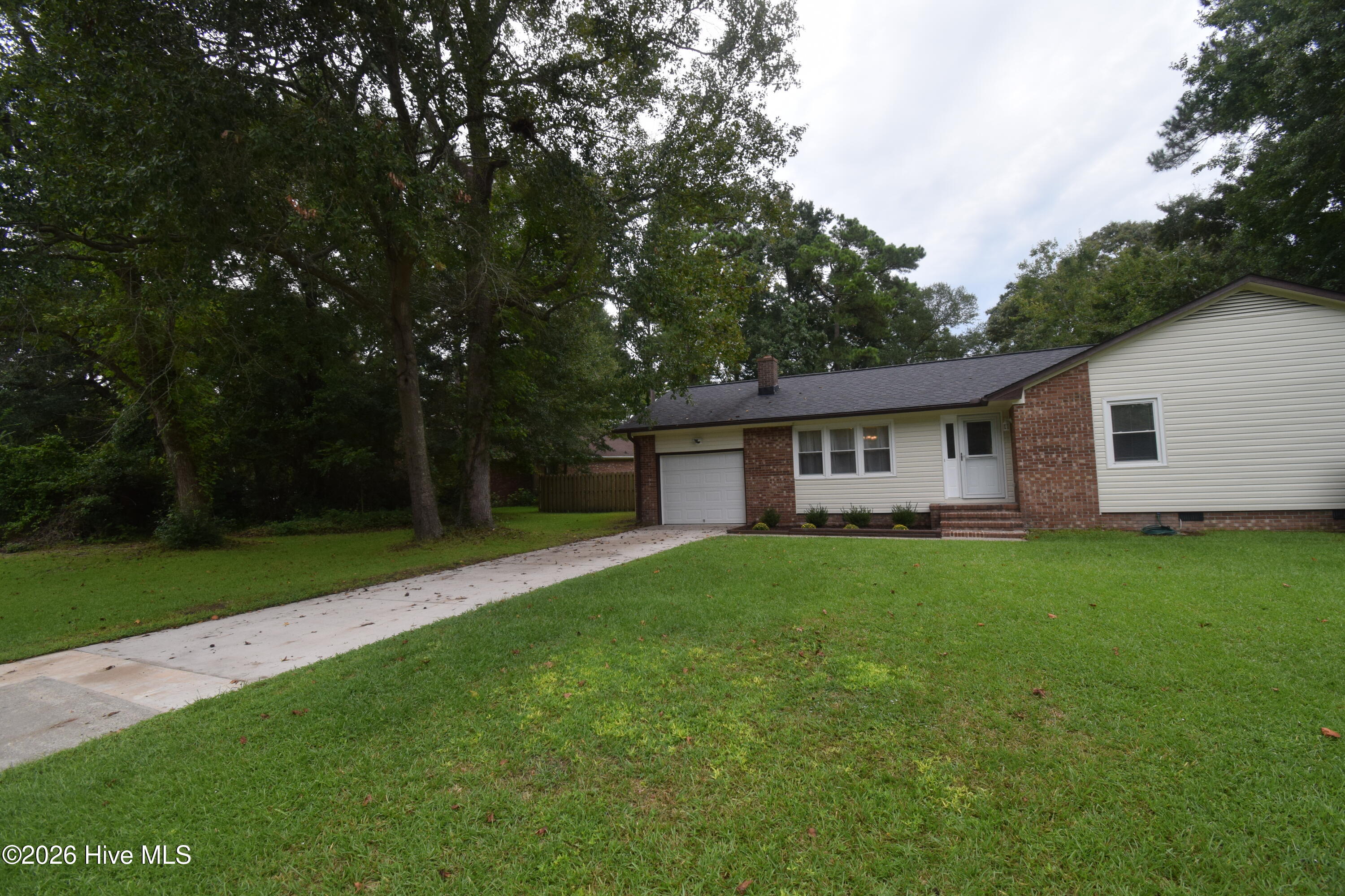 1005 Stillwood Circle