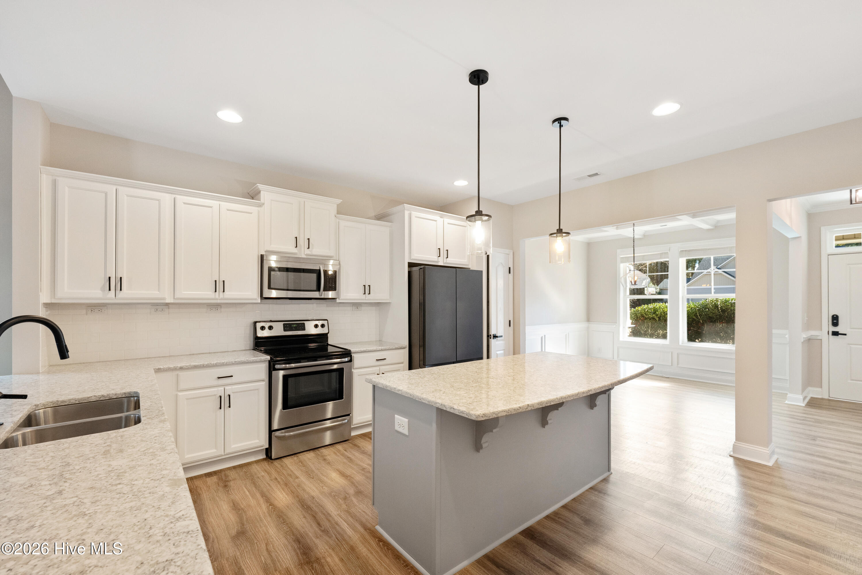 37 Twisted Oak Court