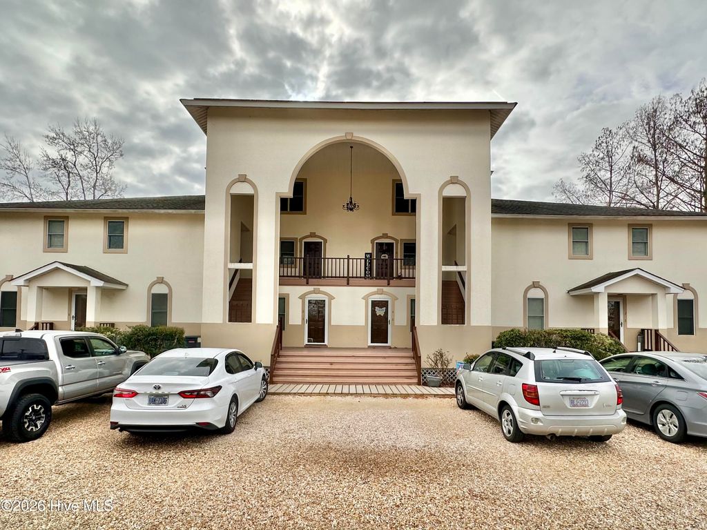 Photo of 7 Gardner Point Drive #7, Elizabeth City, NC 27909 (MLS # 100549959)