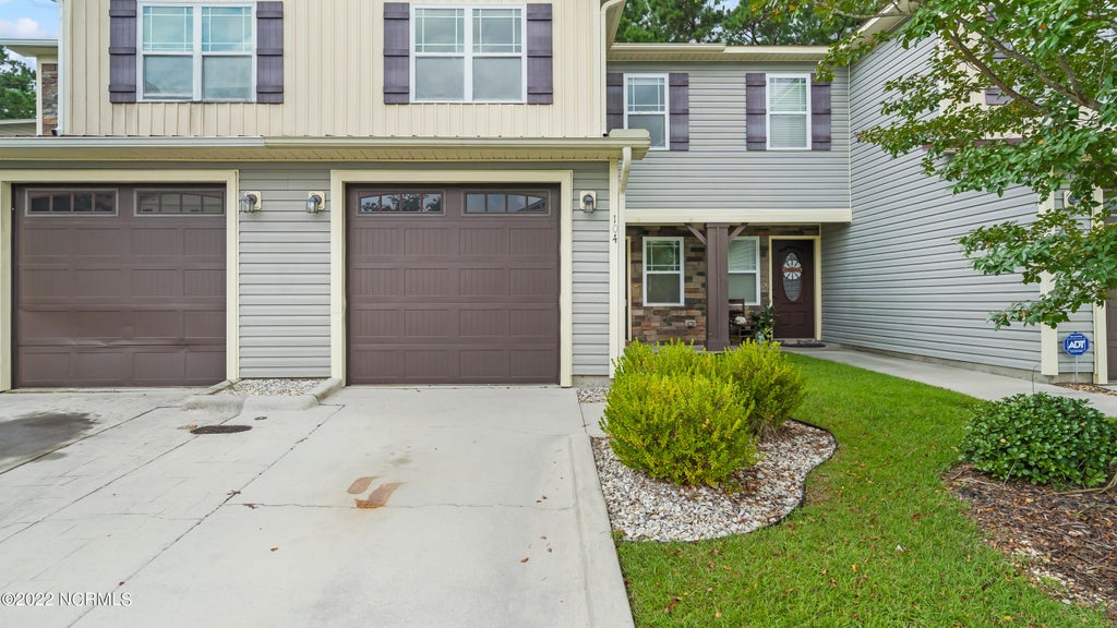 Photo of 104 Kenan Loop, Jacksonville, NC 28546 (MLS # 100604028)