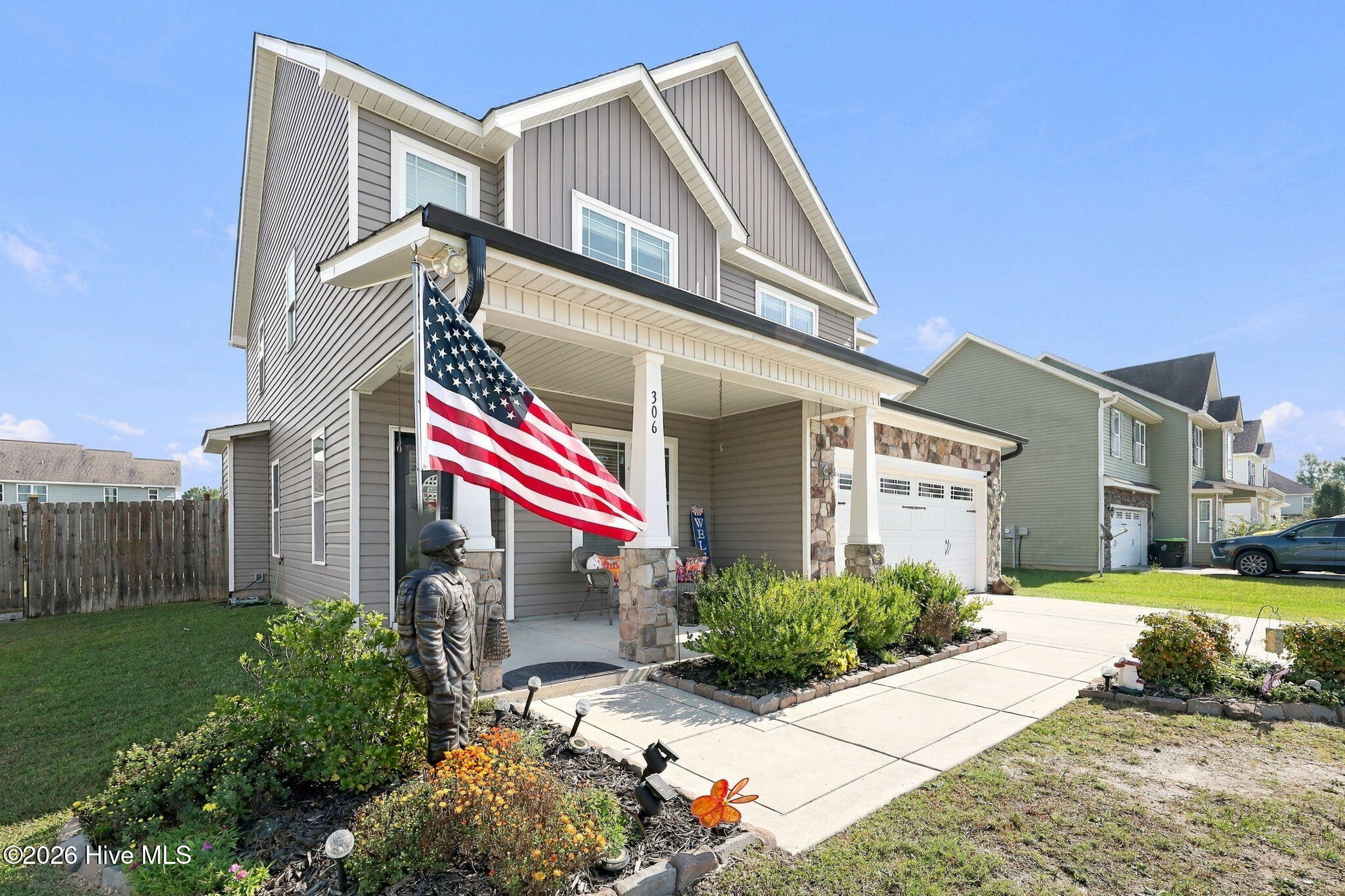 306 Catamaran Road