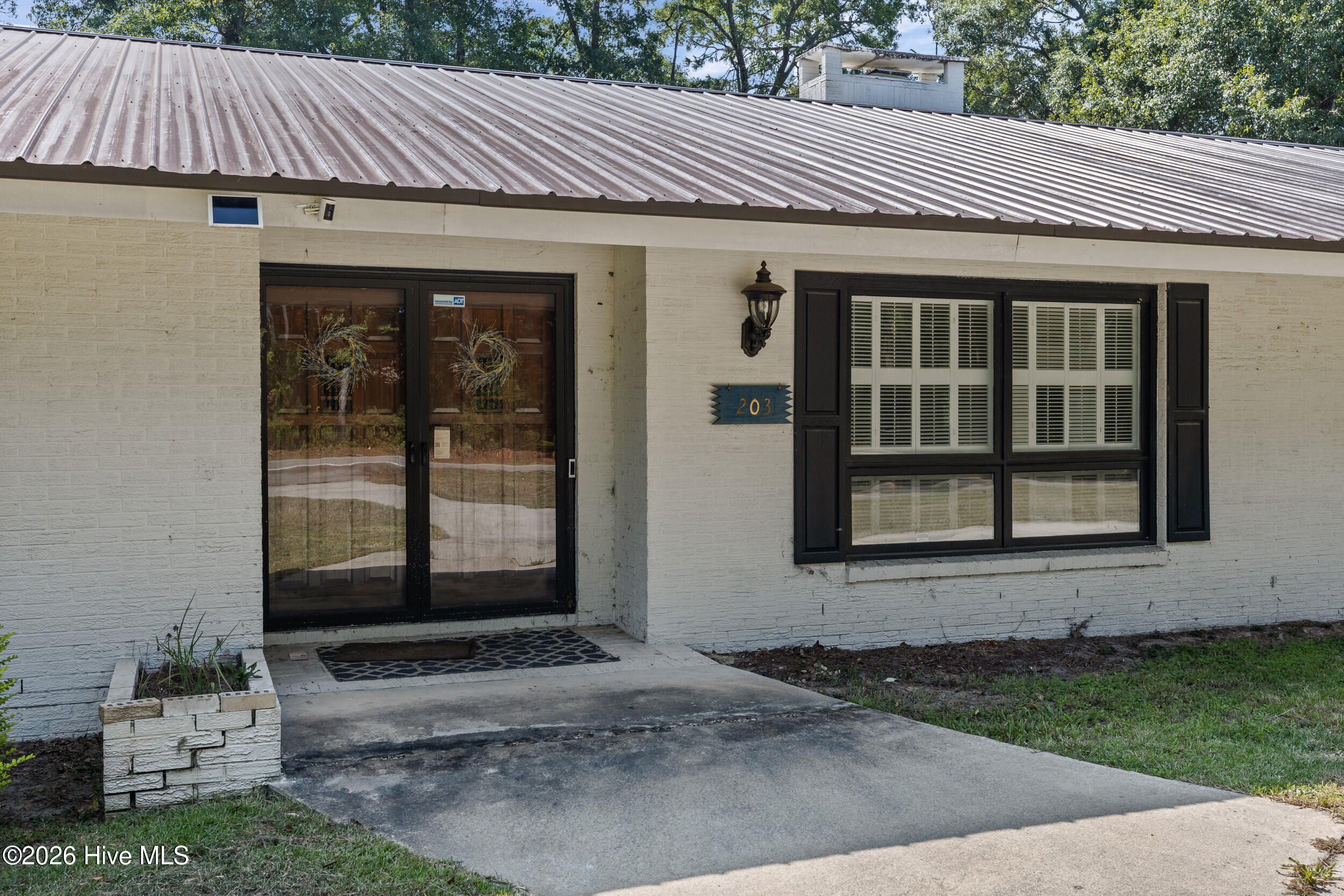 203 Helen Street