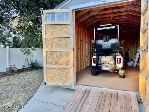 Tiny photo for 610 Fodale Avenue, Southport, NC 28461 (MLS # 100545035)