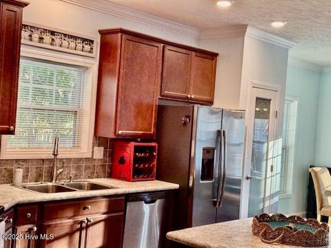 Tiny photo for 610 Fodale Avenue, Southport, NC 28461 (MLS # 100545035)