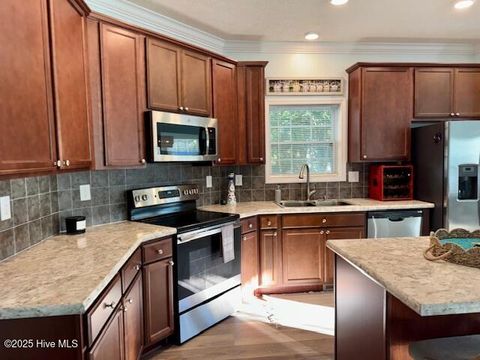 Tiny photo for 610 Fodale Avenue, Southport, NC 28461 (MLS # 100545035)