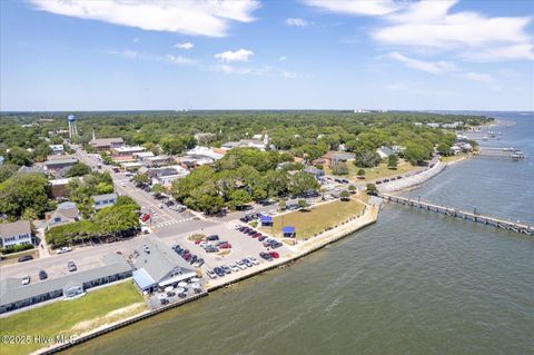 Tiny photo for 610 Fodale Avenue, Southport, NC 28461 (MLS # 100545035)