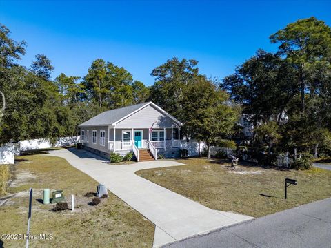 Tiny photo for 610 Fodale Avenue, Southport, NC 28461 (MLS # 100545035)
