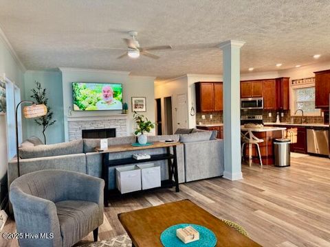 Tiny photo for 610 Fodale Avenue, Southport, NC 28461 (MLS # 100545035)