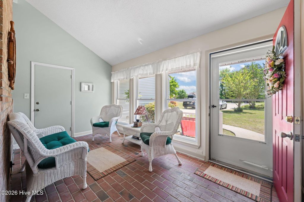 Photo of 1311 Pelican Drive, New Bern, NC 28560 (MLS # 100569084)