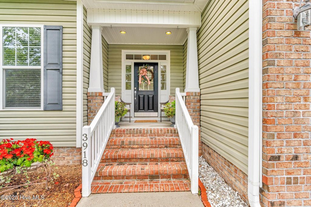 Photo of 3918 Meeting Place Lane, Southport, NC 28461 (MLS # 100513832)