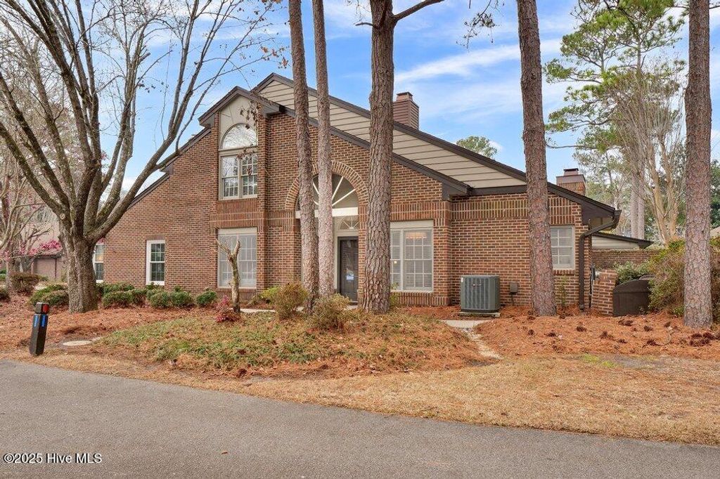 Photo of 1810 Jumpin Run Drive, Wilmington, NC 28403 (MLS # 100546744)