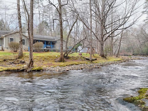 Homes For Sale - 4790 Fires Creek Road<br/> Hayesville, NC 28904