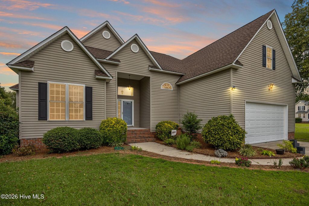 Photo of 2616 Spring Creek Drive, Grimesland, NC 27837 (MLS # 100525341)