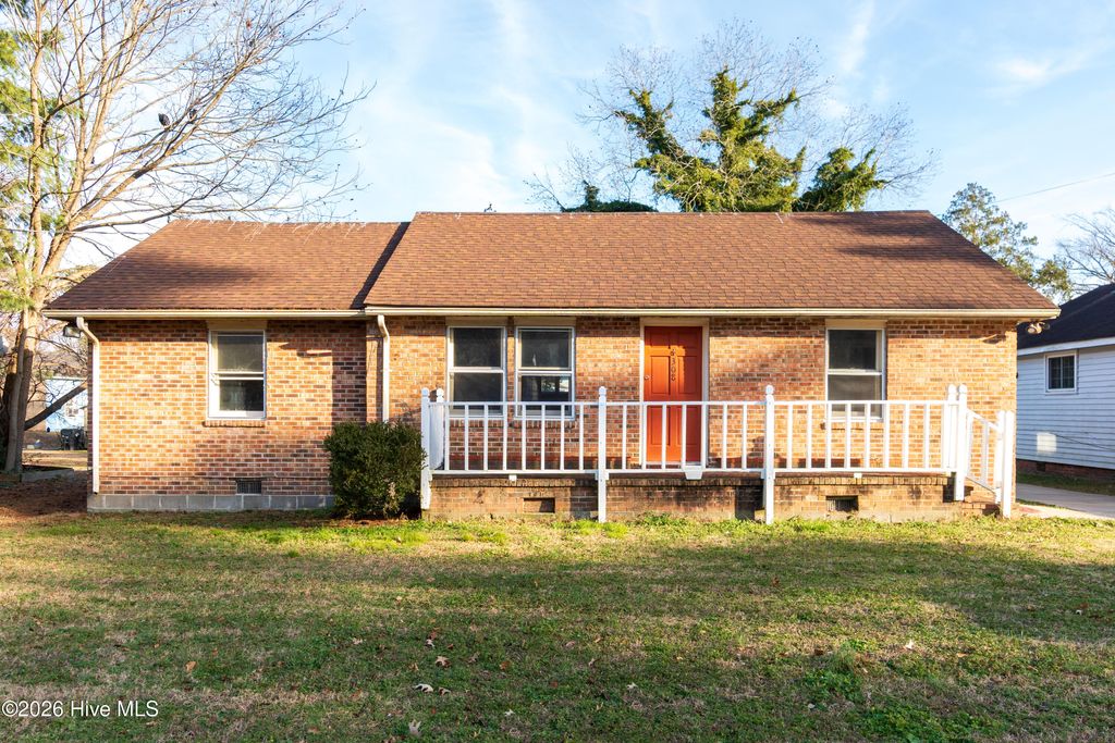 Photo of 306 Charles Street, Elizabeth City, NC 27909 (MLS # 100552537)