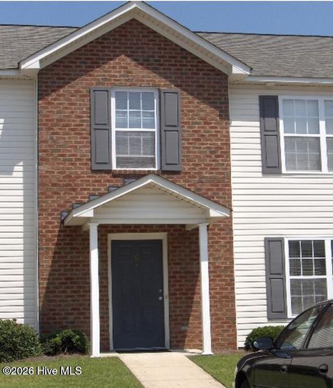 Townhouse For Sale - 4125 Dudleys Grant Drive #E<br/> Winterville, NC 28590