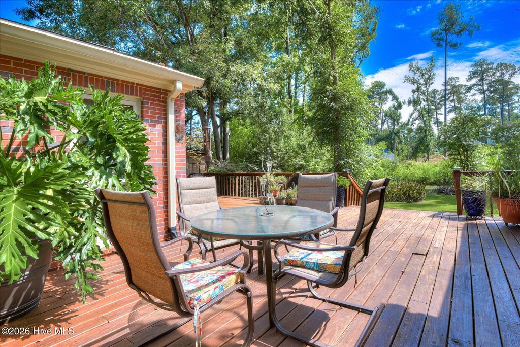 Photo of 708 Oberlin Road, Augusta, GA 30909 (MLS # 100587352)