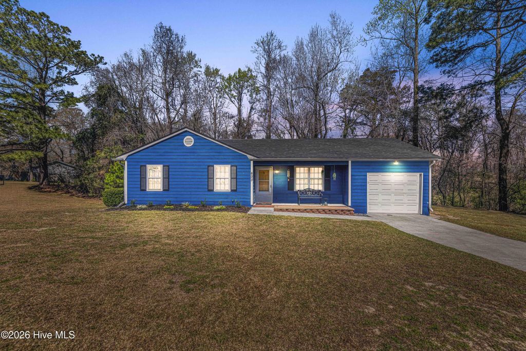 Photo of 603 Fillmore Court, Jacksonville, NC 28540 (MLS # 100564633)