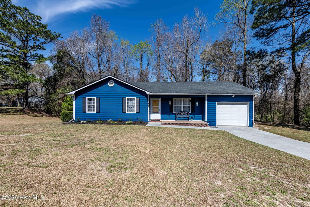 Photo of 603 Fillmore Court, Jacksonville, NC 28540 (MLS # 100564633)