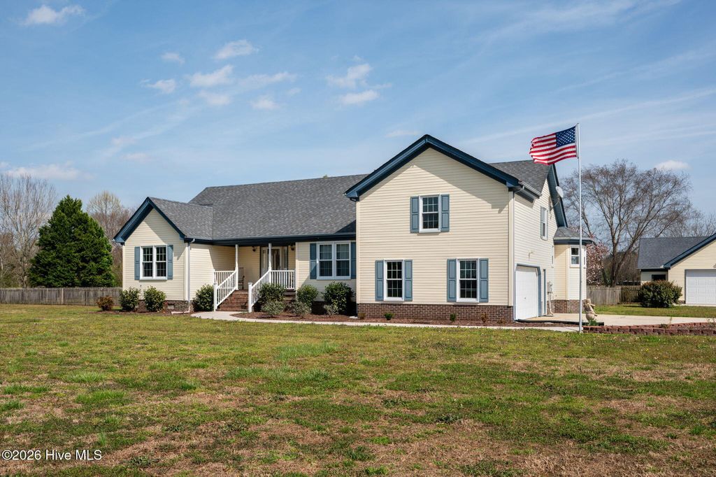 Photo of 813 Puddin Ridge Road, Moyock, NC 27958 (MLS # 100564919)
