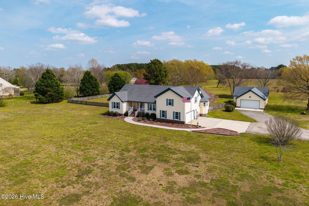 Photo of 813 Puddin Ridge Road, Moyock, NC 27958 (MLS # 100564919)