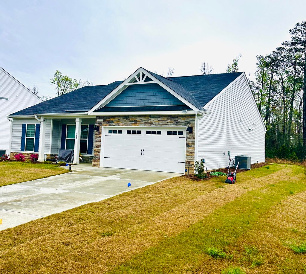 Photo of 1052 Burlington Drive, Augusta, GA 30909 (MLS # 553347)