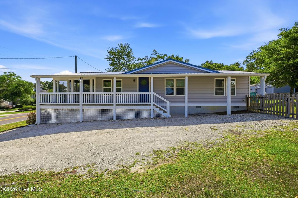 Photo of 1510 Kings Landing Road, Hampstead, NC 28443 (MLS # 100578359)